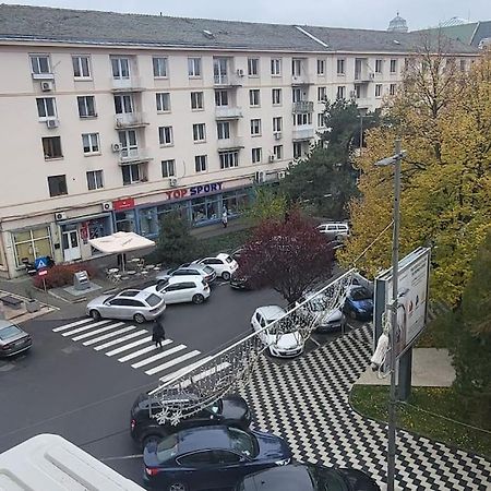 Garsoniera Centru Vechi English Park Craiova Esterno foto